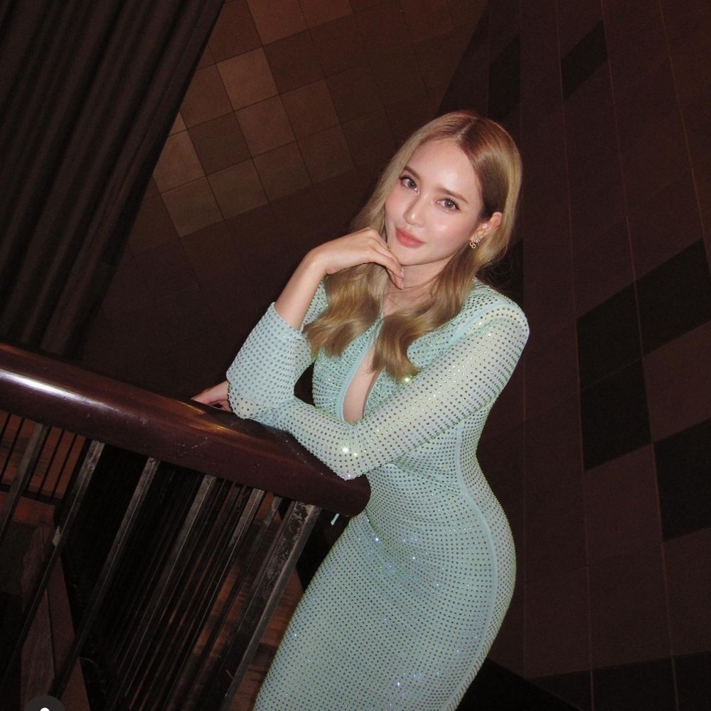 SELF PORTRAIT | pale blue rhinestone midi Longsleeve cut out - Picture 3 of 14